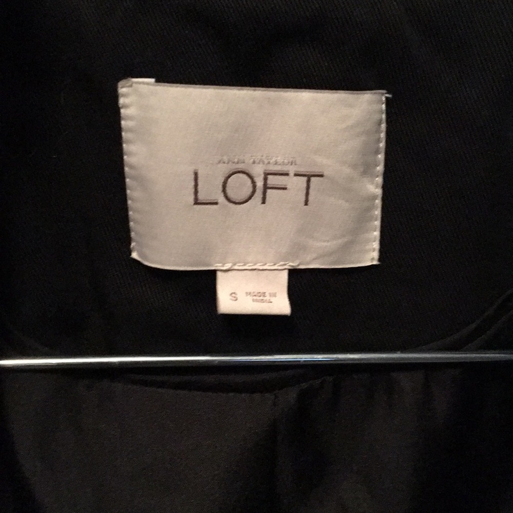 LOFT Black Blazer - Picture 3 of 4